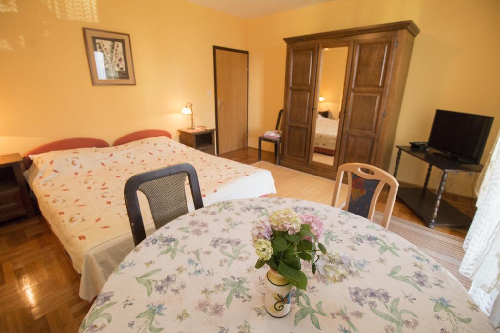 רוביני Apartments Grace מראה חיצוני תמונה