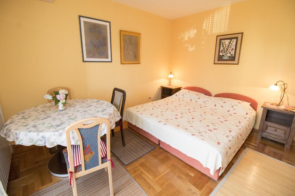 רוביני Apartments Grace מראה חיצוני תמונה